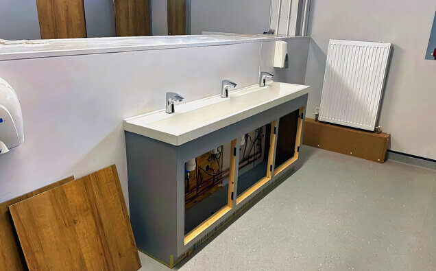 https://plumberinnaloo.com.au/uploads/2025/06/commercial-plumbing-241560.jpg
