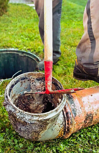 https://plumberinnaloo.com.au/uploads/2025/06/pipe-relining-24290.jpg